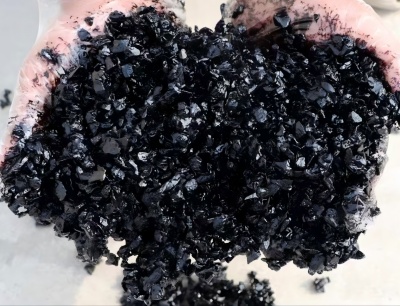 文登沥青冷补料（沥青砂）的优势特点与施工流程解析